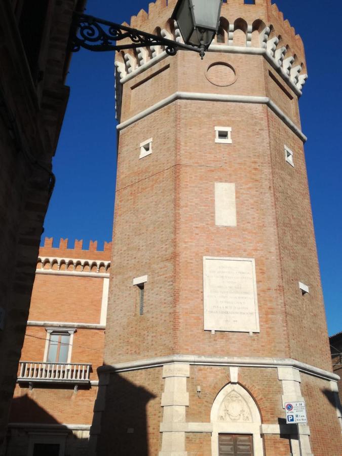 B&B Porta Girone Civitanova Alta Dış mekan fotoğraf