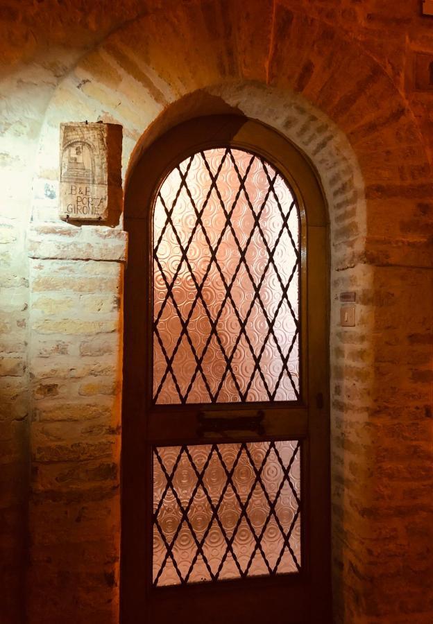 B&B Porta Girone Civitanova Alta Dış mekan fotoğraf