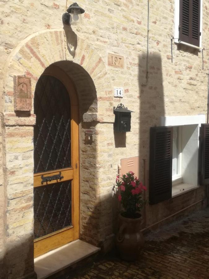B&B Porta Girone Civitanova Alta Dış mekan fotoğraf